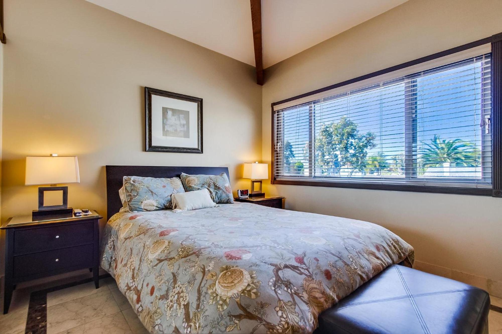 B5168 On The Bay - 1 Bedroom Apartment